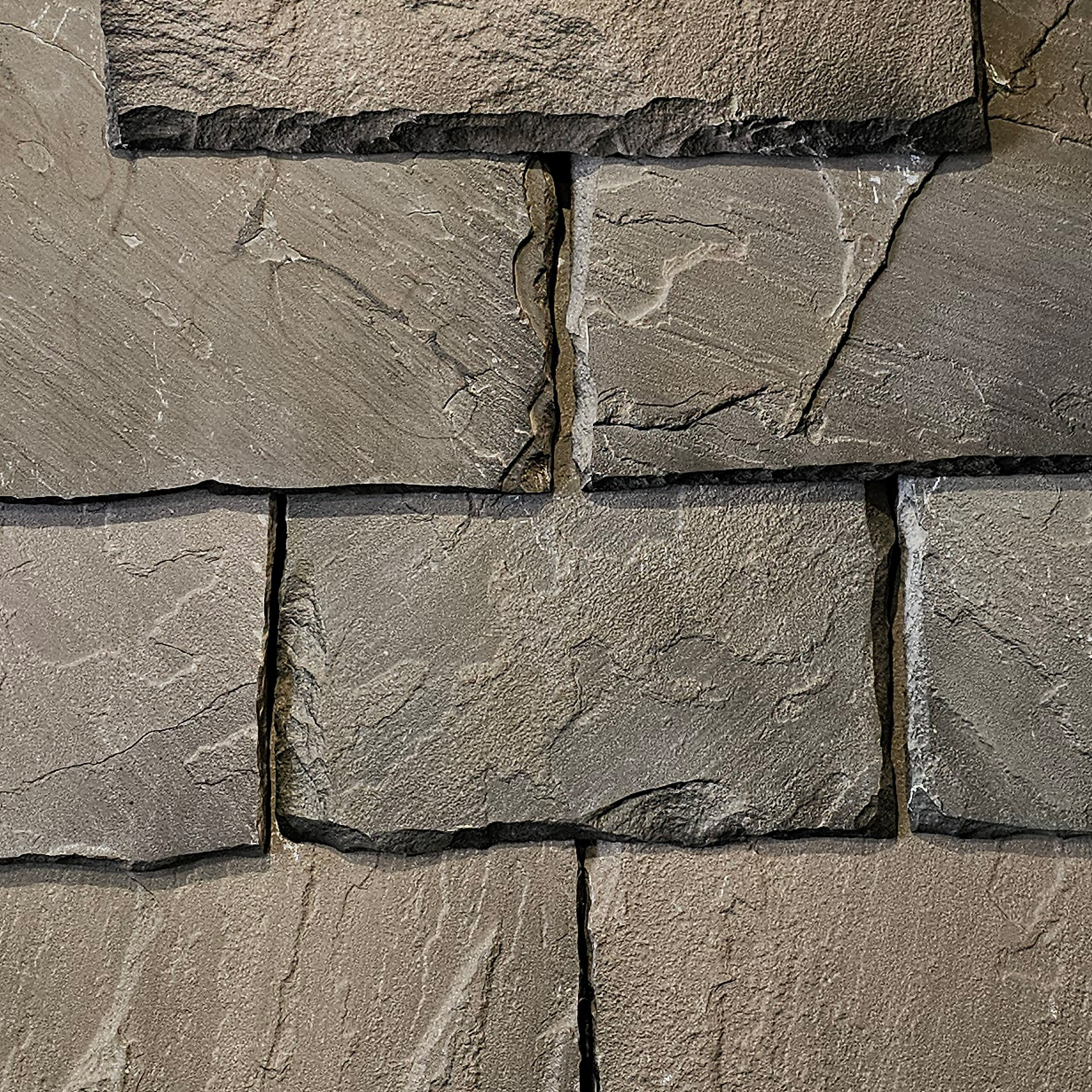 Cotswold Style Natural Stone Roof Slates (18mm) Cotswold Style Natural Stone Roof Slates (18mm)