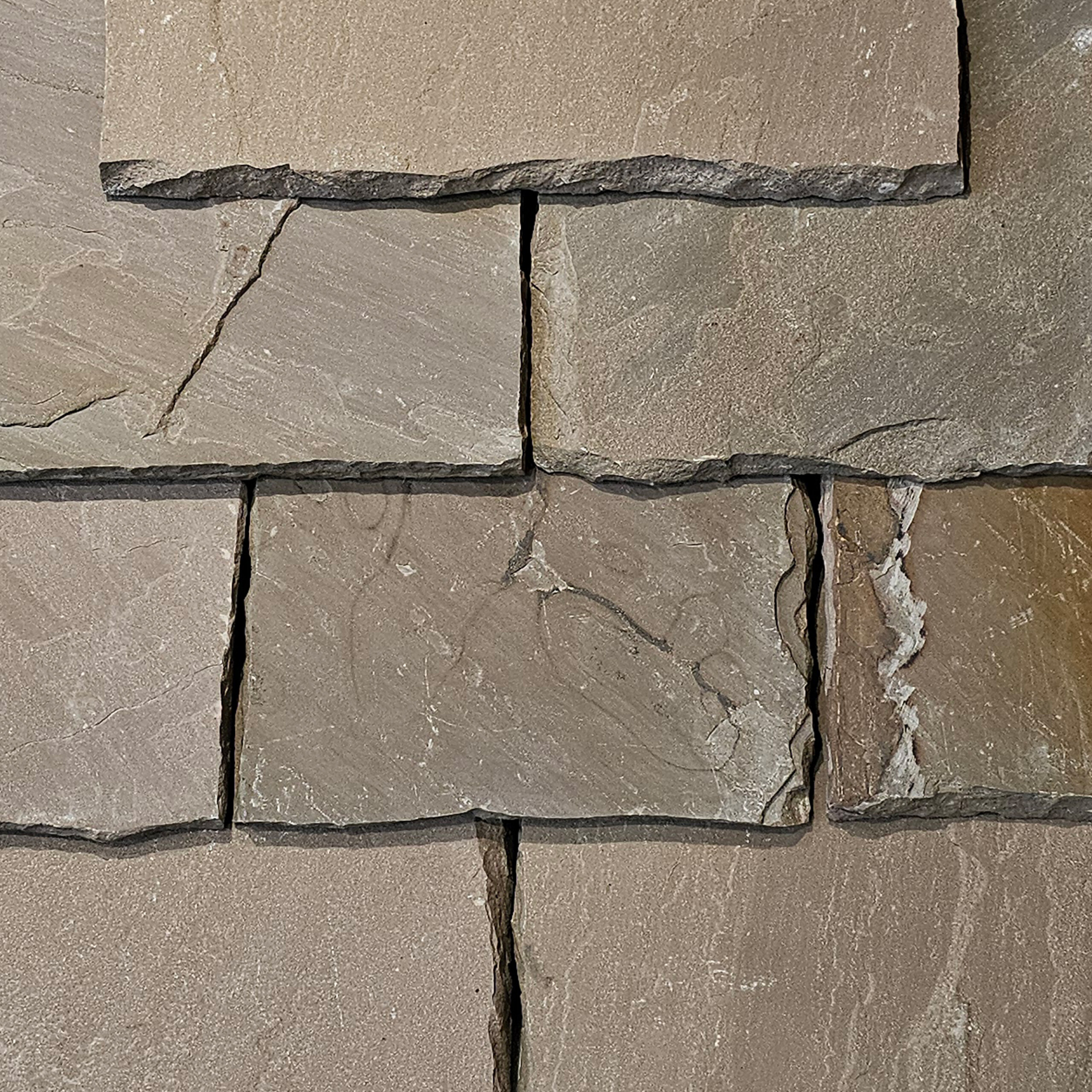 Cotswold Style Natural Stone Roof Slates (18mm) Cotswold Style Natural Stone Roof Slates (18mm)